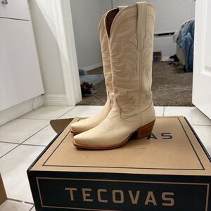 Tecovas Ivory Heeled Boots